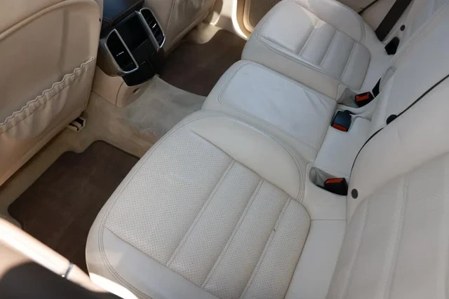 2014 Porsche 958 Cayenne GTS - Image 13 of 19