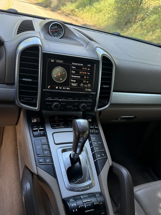 2014 Porsche 958 Cayenne GTS - Image 23 of 31