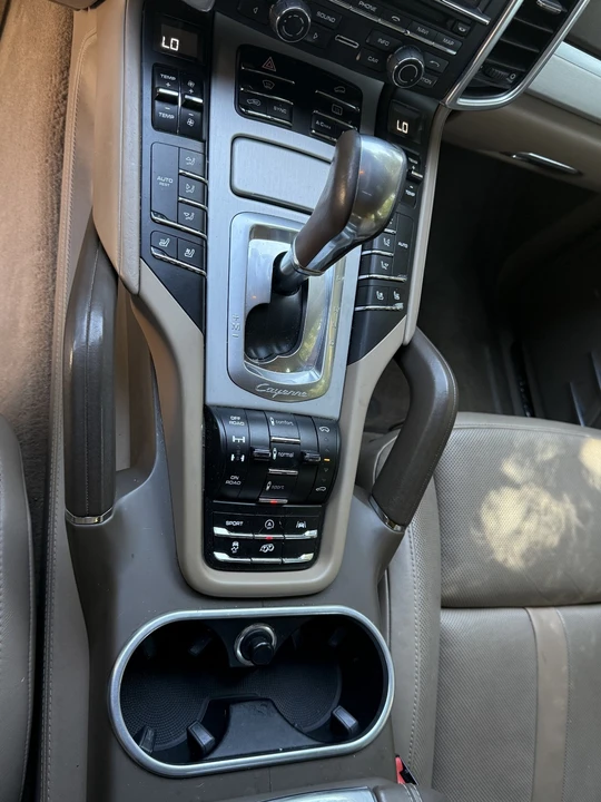 2014 Porsche 958 Cayenne GTS - Image 24 of 31