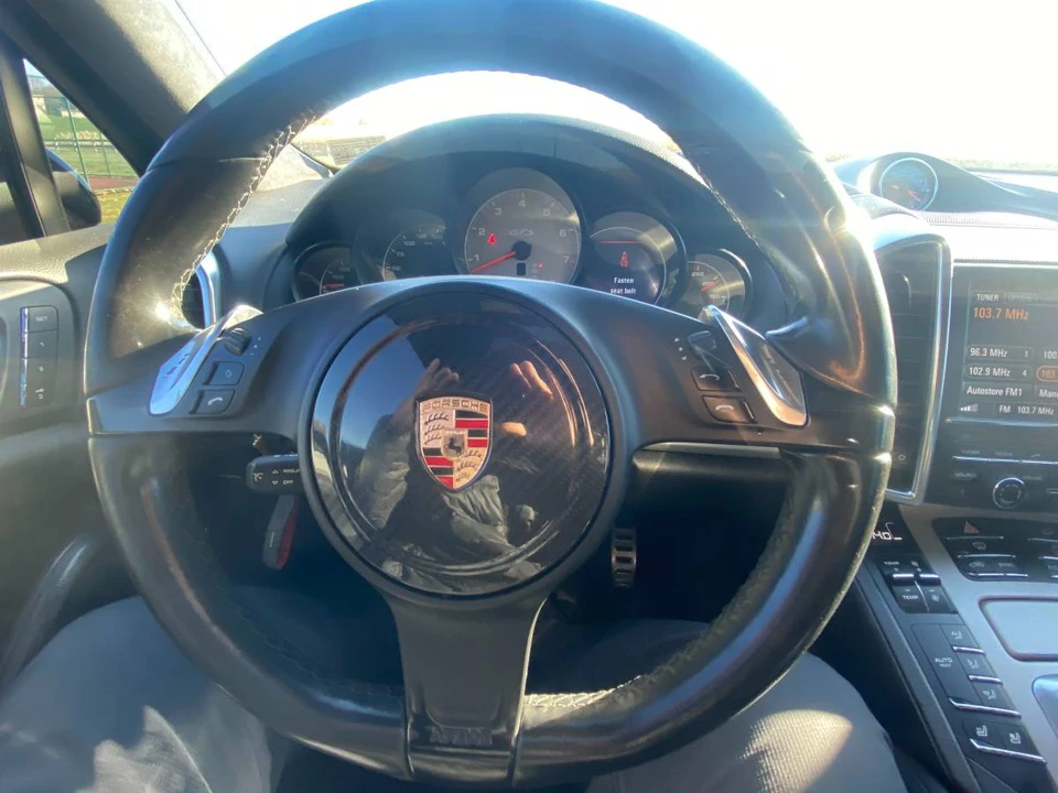 2014 Porsche 958 Cayenne GTS - Image 16 of 23