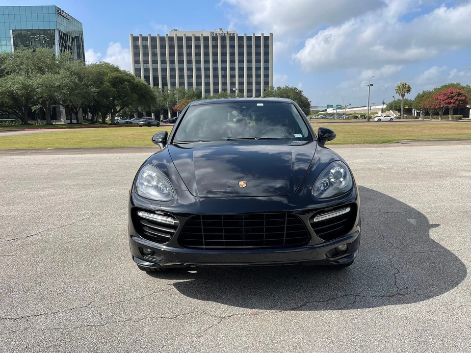 2014 Porsche 958 Cayenne GTS - Image 2 of 16