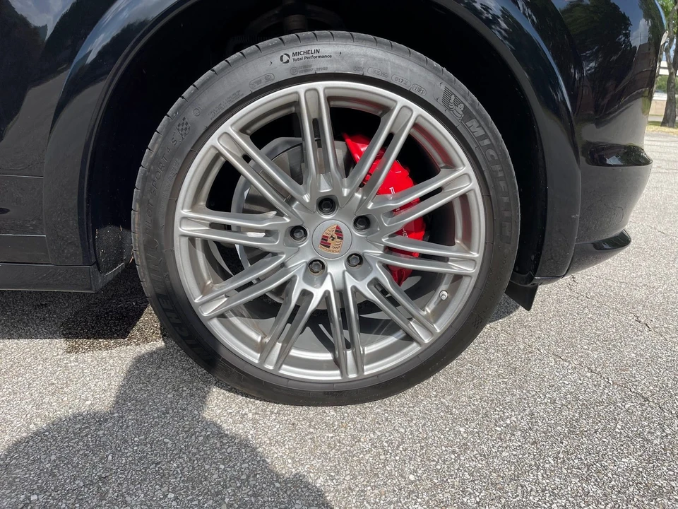 2014 Porsche 958 Cayenne GTS - Image 12 of 16