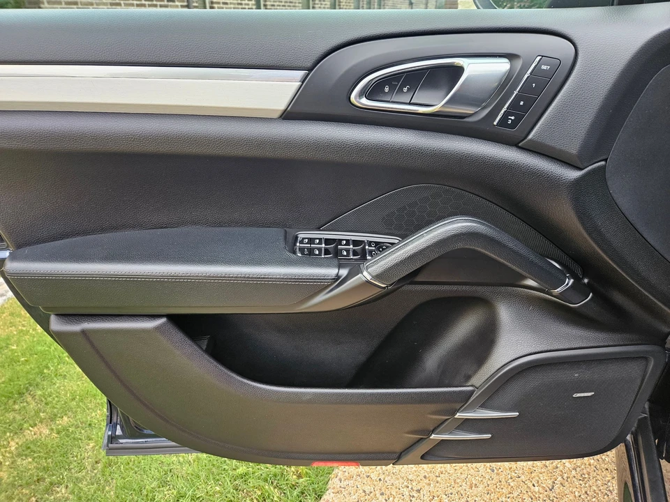 2014 Porsche 958 Cayenne GTS - Image 12 of 19