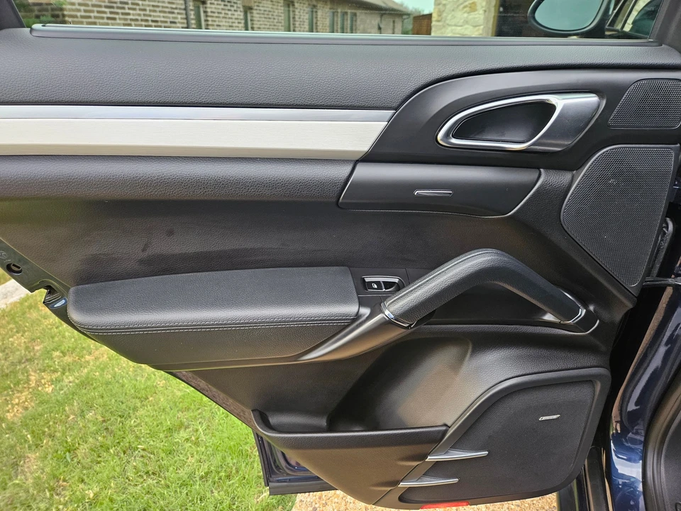 2014 Porsche 958 Cayenne GTS - Image 13 of 19