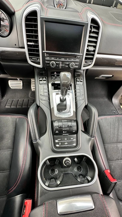 2014 Porsche 958 Cayenne GTS - Image 9 of 31