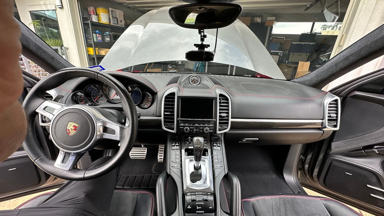 2014 Porsche 958 Cayenne GTS - Image 21 of 31