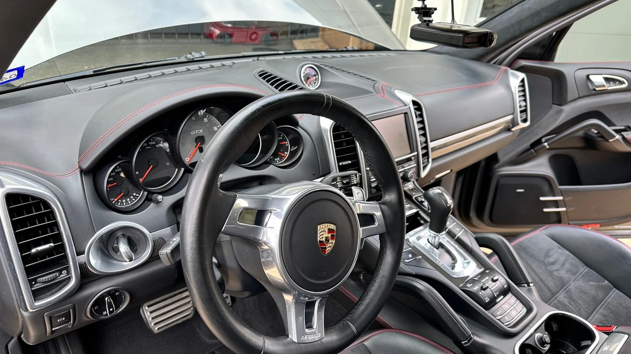 2014 Porsche 958 Cayenne GTS - Image 10 of 31