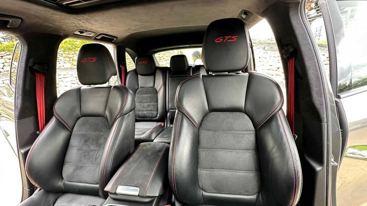 2014 Porsche 958 Cayenne GTS - Image 13 of 31