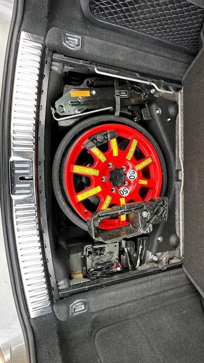 2014 Porsche 958 Cayenne GTS - Image 12 of 31