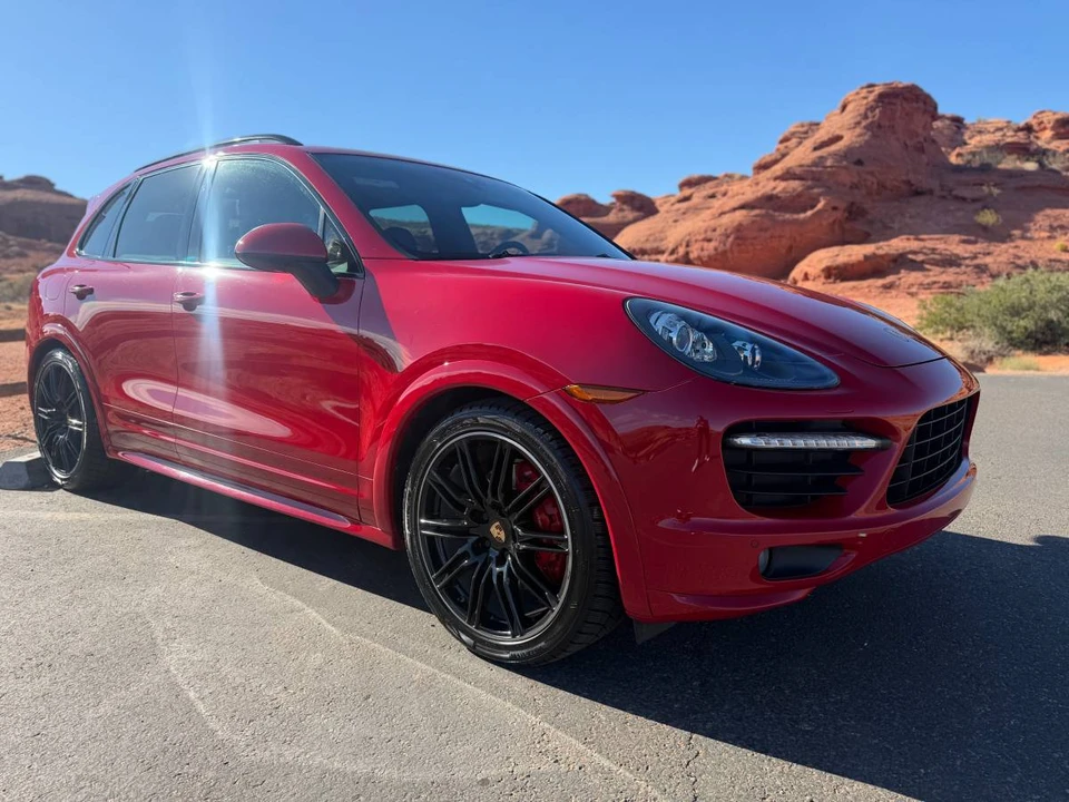 2014 Porsche 958 Cayenne GTS - Image 8 of 23
