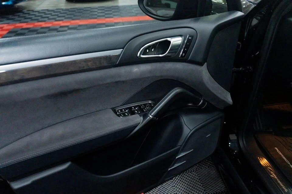 2014 Porsche 958 Cayenne GTS - Image 17 of 20