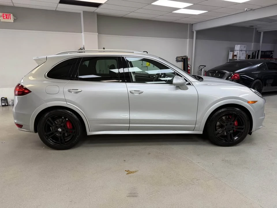 2014 Porsche 958 Cayenne GTS - Image 2 of 11