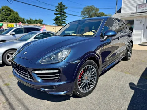 2014 Porsche Cayenne GTS