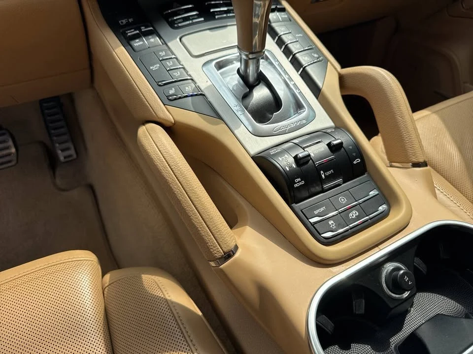 2014 Porsche 958 Cayenne GTS - Image 13 of 18