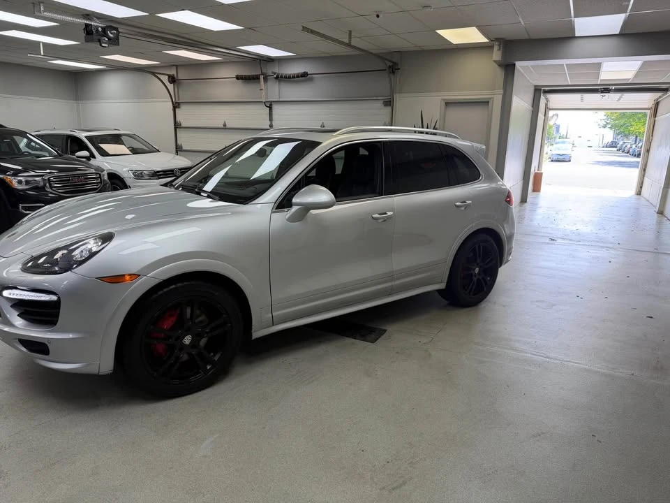 2014 Porsche 958 Cayenne GTS - Image 4 of 11