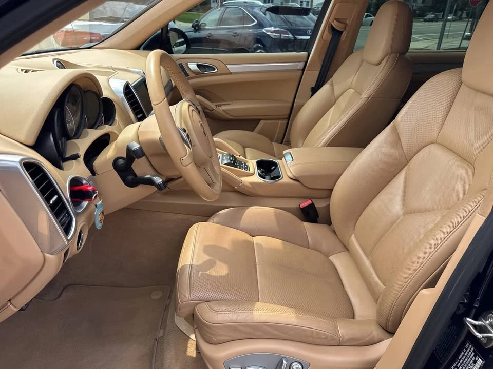 2014 Porsche 958 Cayenne GTS - Image 9 of 18