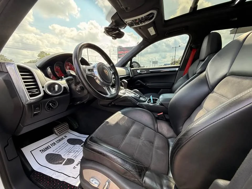 2014 Porsche 958 Cayenne GTS - Image 6 of 20