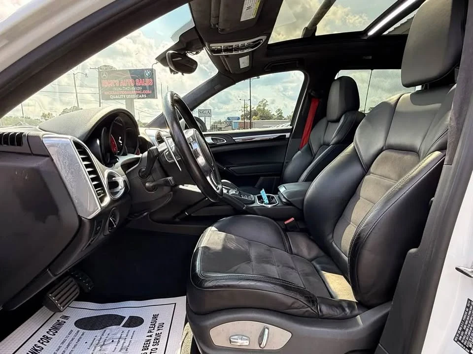 2014 Porsche 958 Cayenne GTS - Image 7 of 20