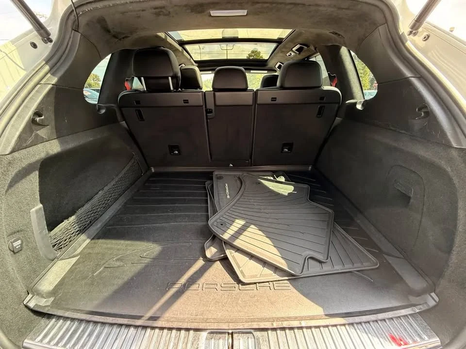 2014 Porsche 958 Cayenne GTS - Image 12 of 20