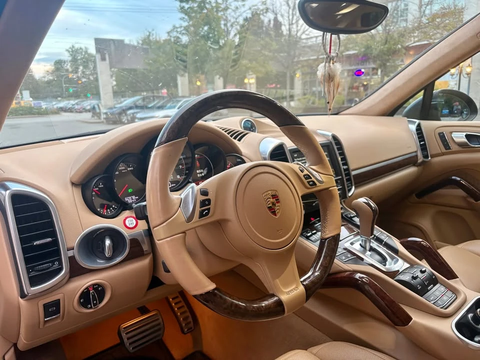 2014 Porsche 958 Cayenne GTS - Image 10 of 20
