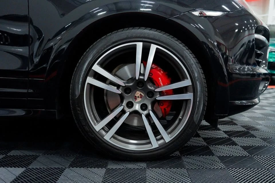 2014 Porsche 958 Cayenne GTS - Image 14 of 20