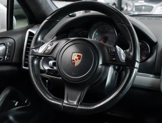 2014 Porsche 958 Cayenne GTS - Image 2 of 8