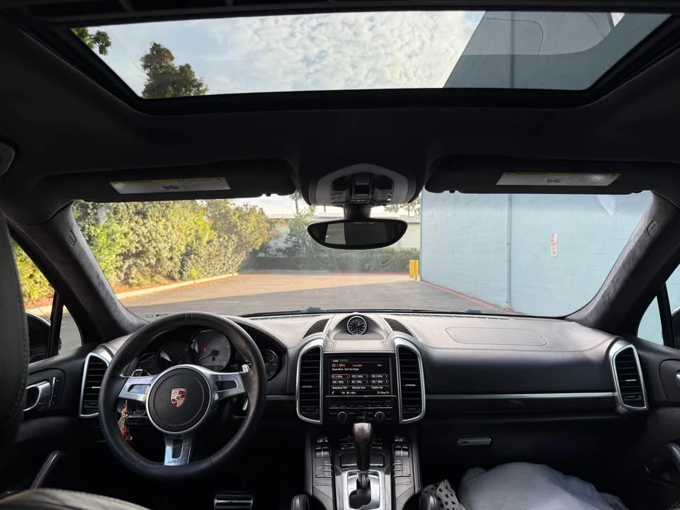 2014 Porsche 958 Cayenne GTS - Image 10 of 11