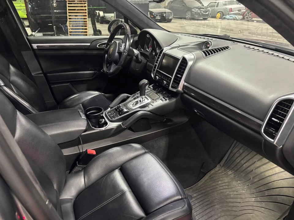 2014 Porsche 958 Cayenne GTS - Image 12 of 20