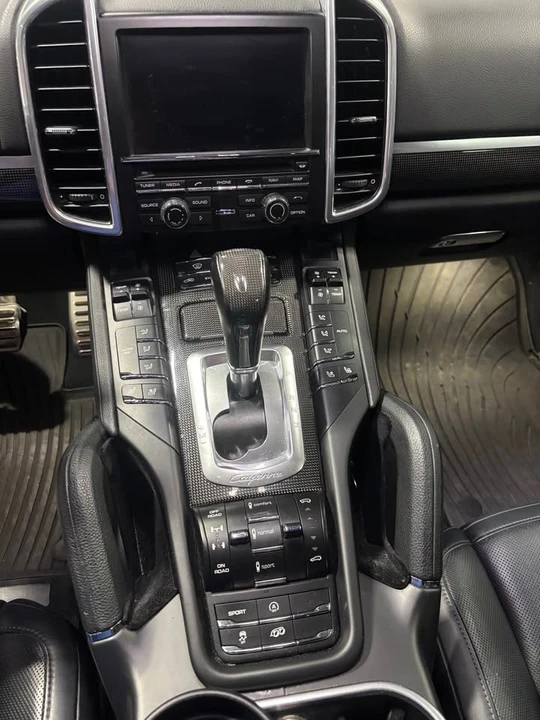 2014 Porsche 958 Cayenne GTS - Image 15 of 20