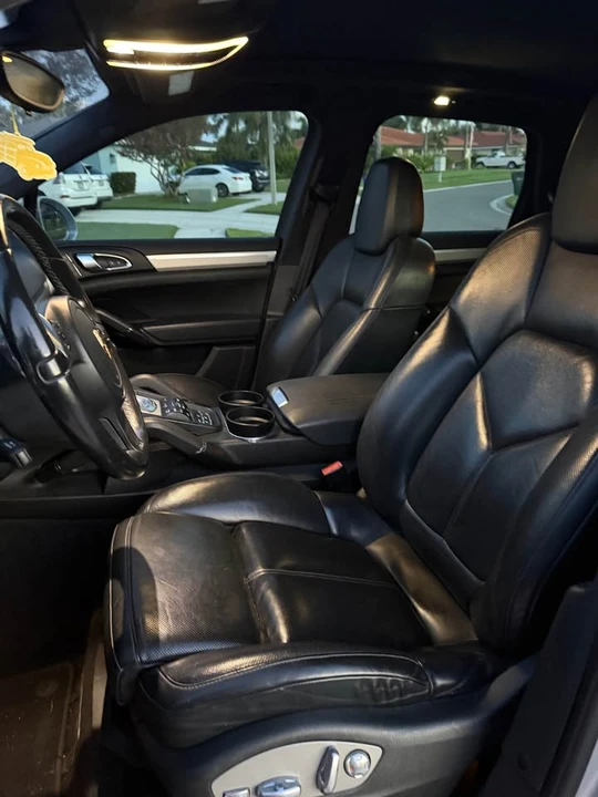2014 Porsche 958 Cayenne GTS - Image 4 of 8