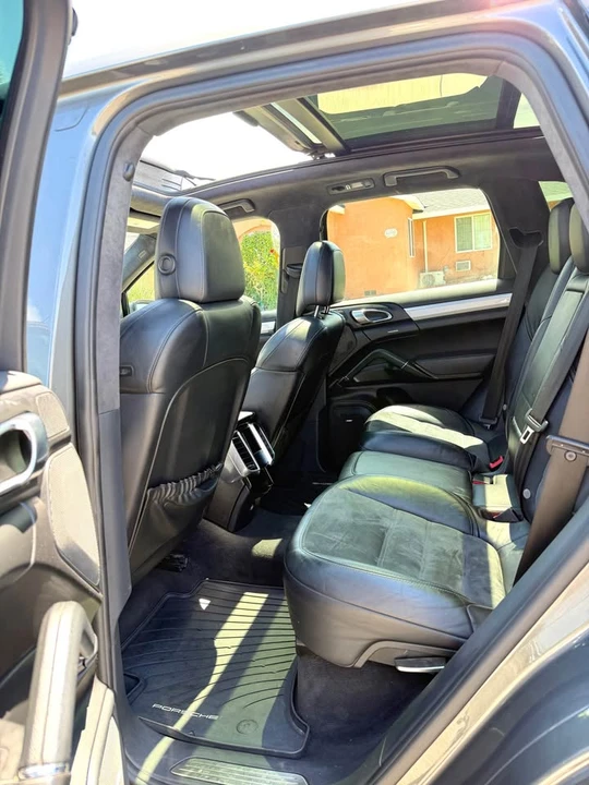 2014 Porsche 958 Cayenne GTS - Image 5 of 8