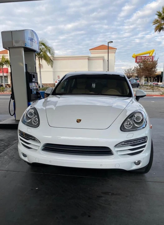 2014 Porsche 958 Cayenne GTS - Image 4 of 4
