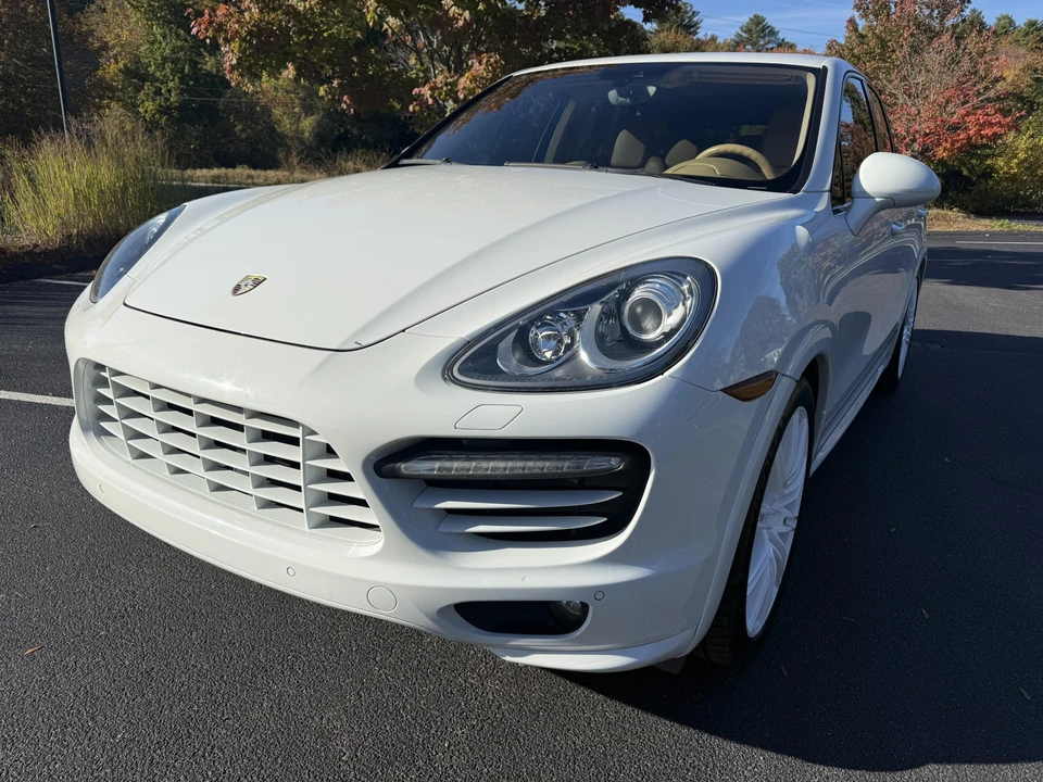 2014 Porsche 958 Cayenne GTS - Image 3 of 31