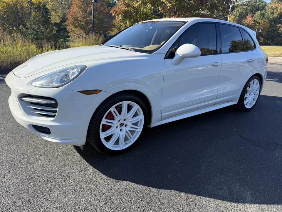 2014 Porsche 958 Cayenne GTS - Image 14 of 31