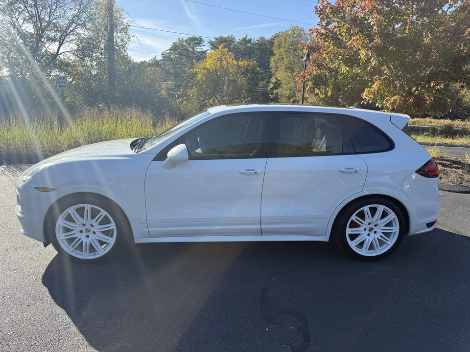 2014 Porsche 958 Cayenne GTS - Image 19 of 31