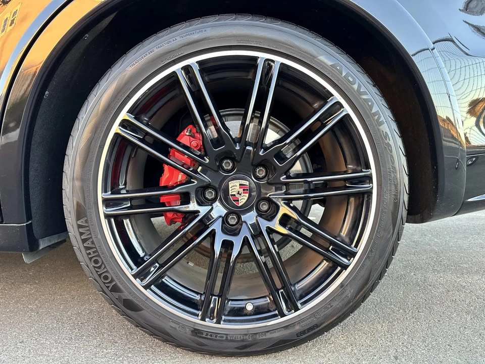 2014 Porsche 958 Cayenne GTS - Image 15 of 31