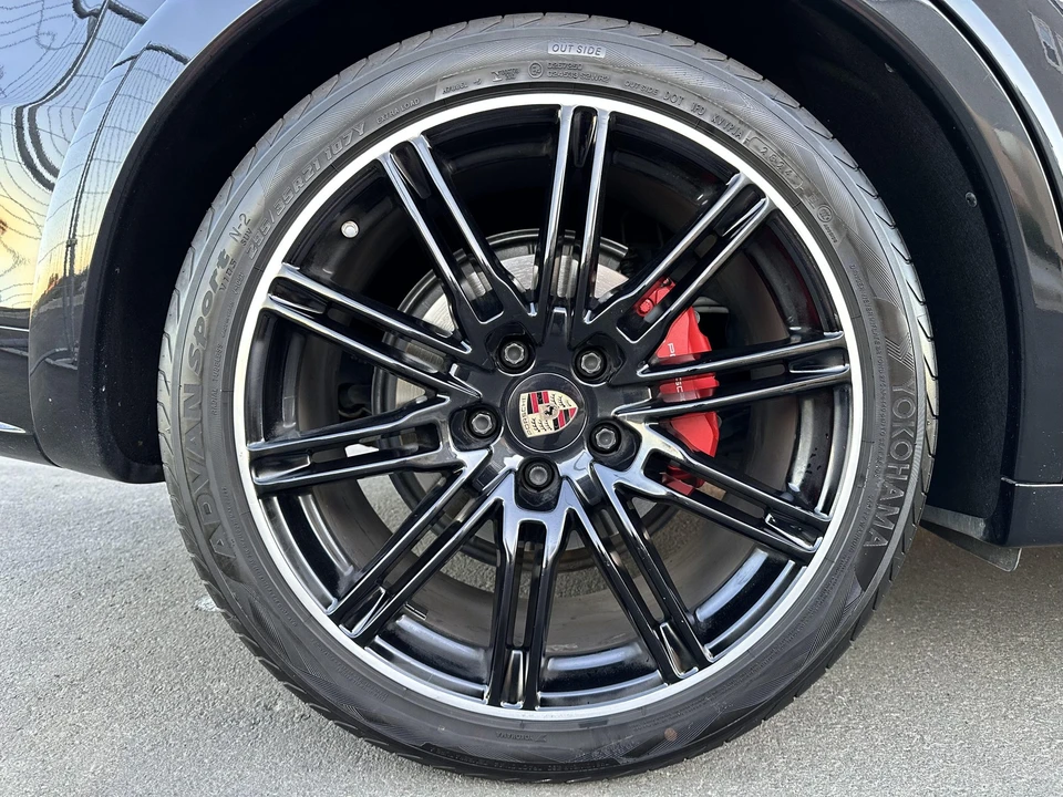2014 Porsche 958 Cayenne GTS - Image 17 of 31