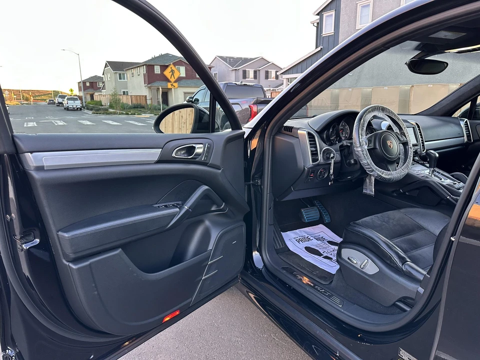 2014 Porsche 958 Cayenne GTS - Image 22 of 31