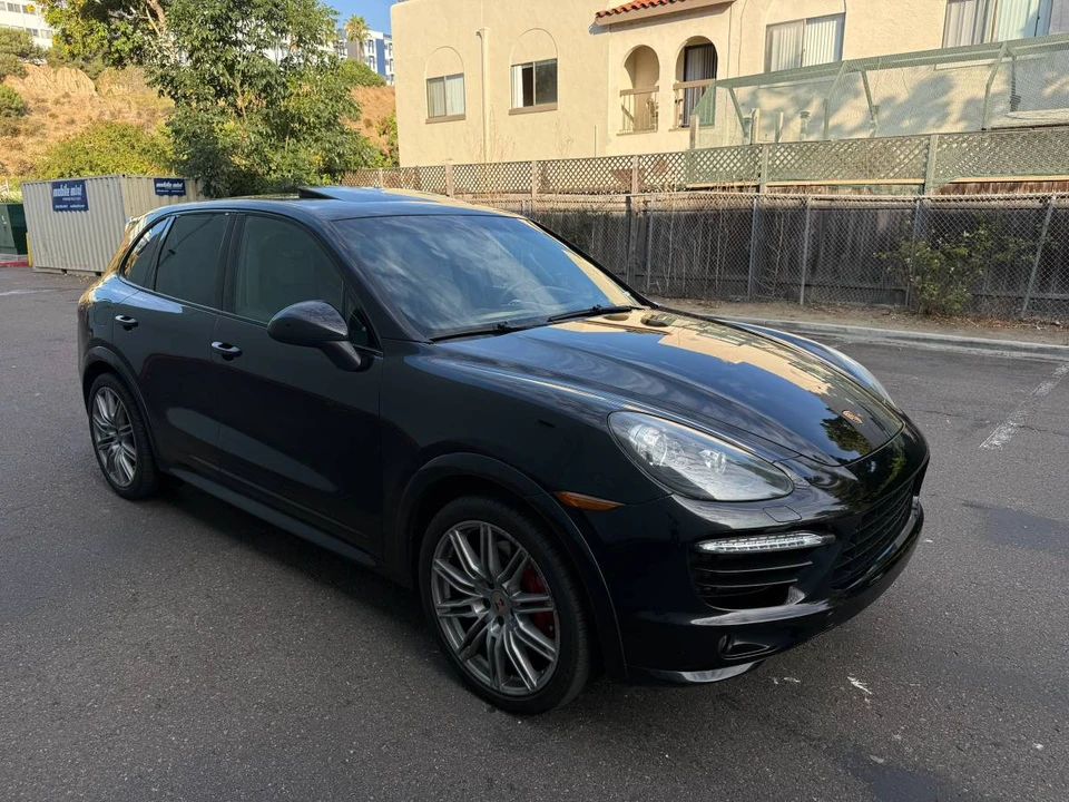 2014 Porsche 958 Cayenne GTS - Image 5 of 11