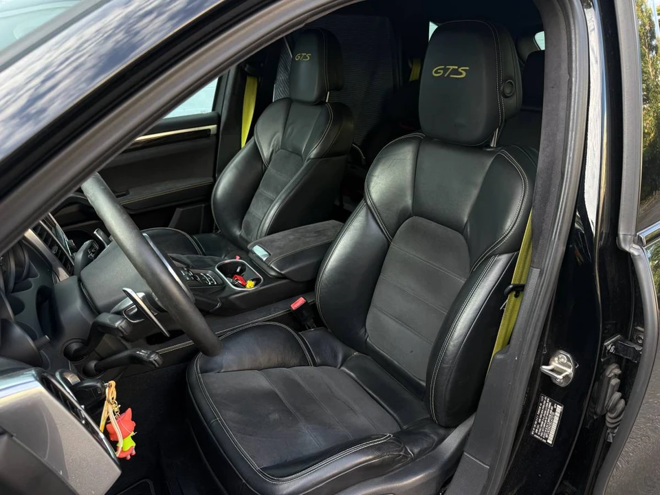 2014 Porsche 958 Cayenne GTS - Image 7 of 11