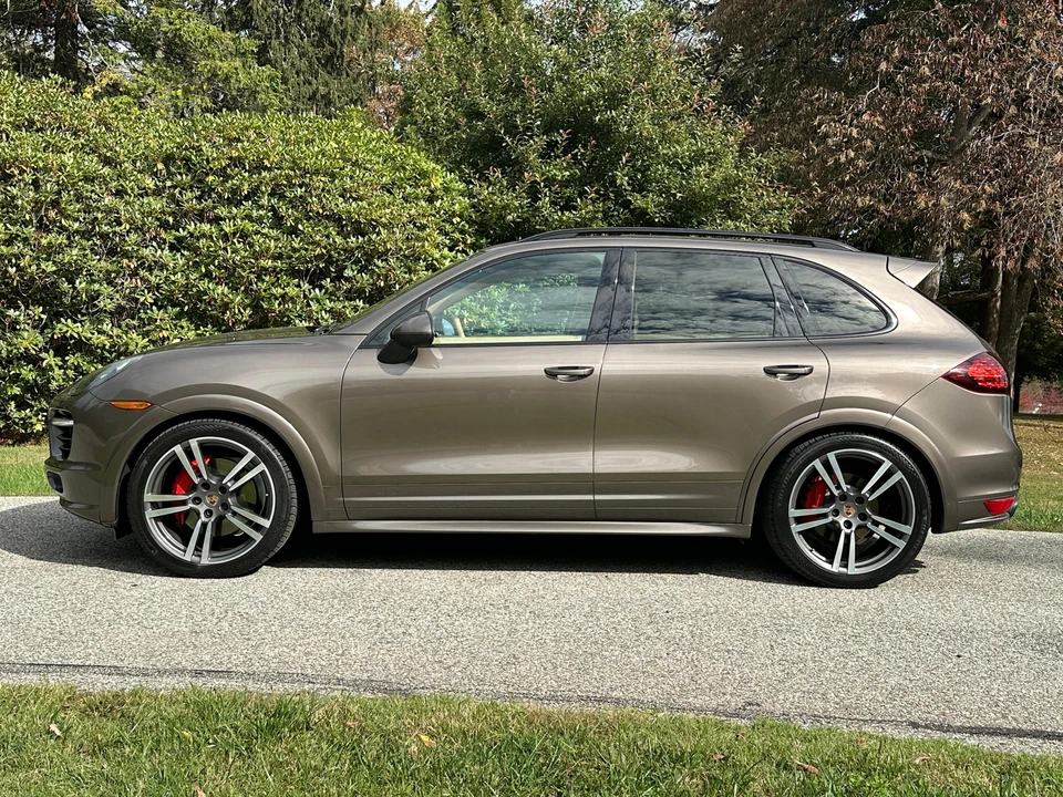 2014 Porsche 958 Cayenne GTS - Image 17 of 24