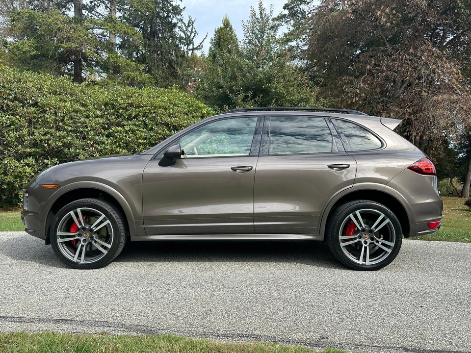 2014 Porsche 958 Cayenne GTS - Image 18 of 24
