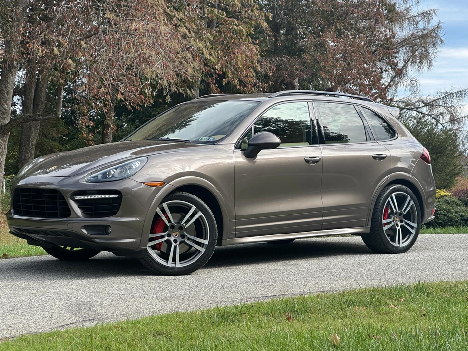 2014 Porsche 958 Cayenne GTS - Image 16 of 24