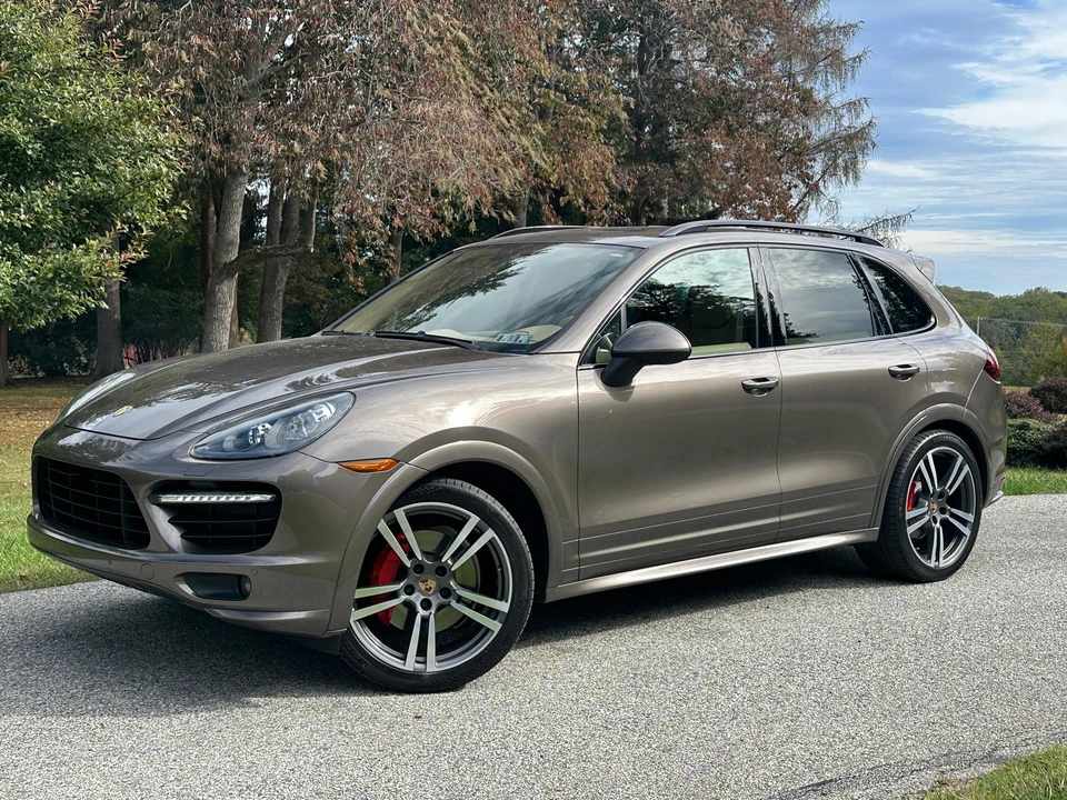 2014 Porsche 958 Cayenne GTS - Image 15 of 24