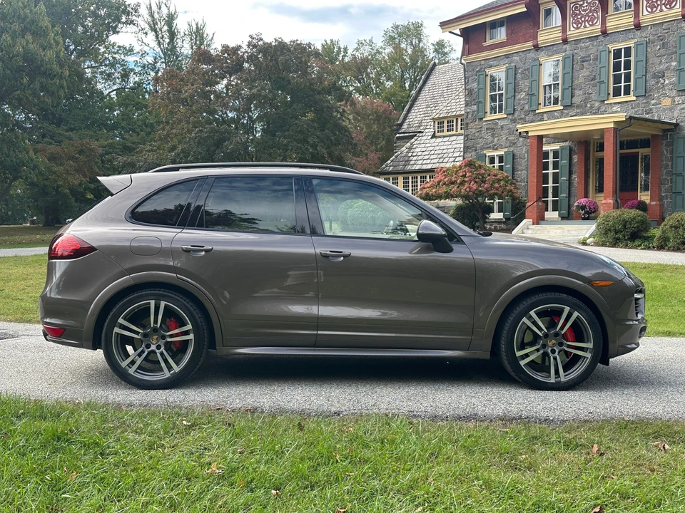 2014 Porsche 958 Cayenne GTS - Image 23 of 24
