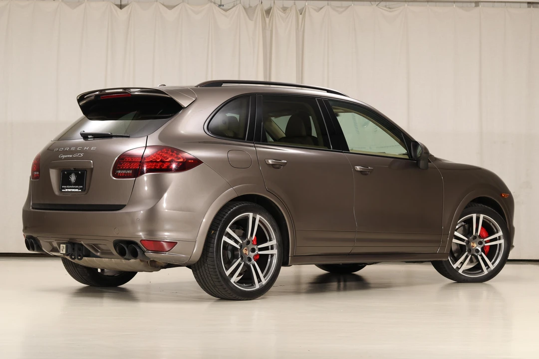 2014 Porsche 958 Cayenne GTS - Image 9 of 24
