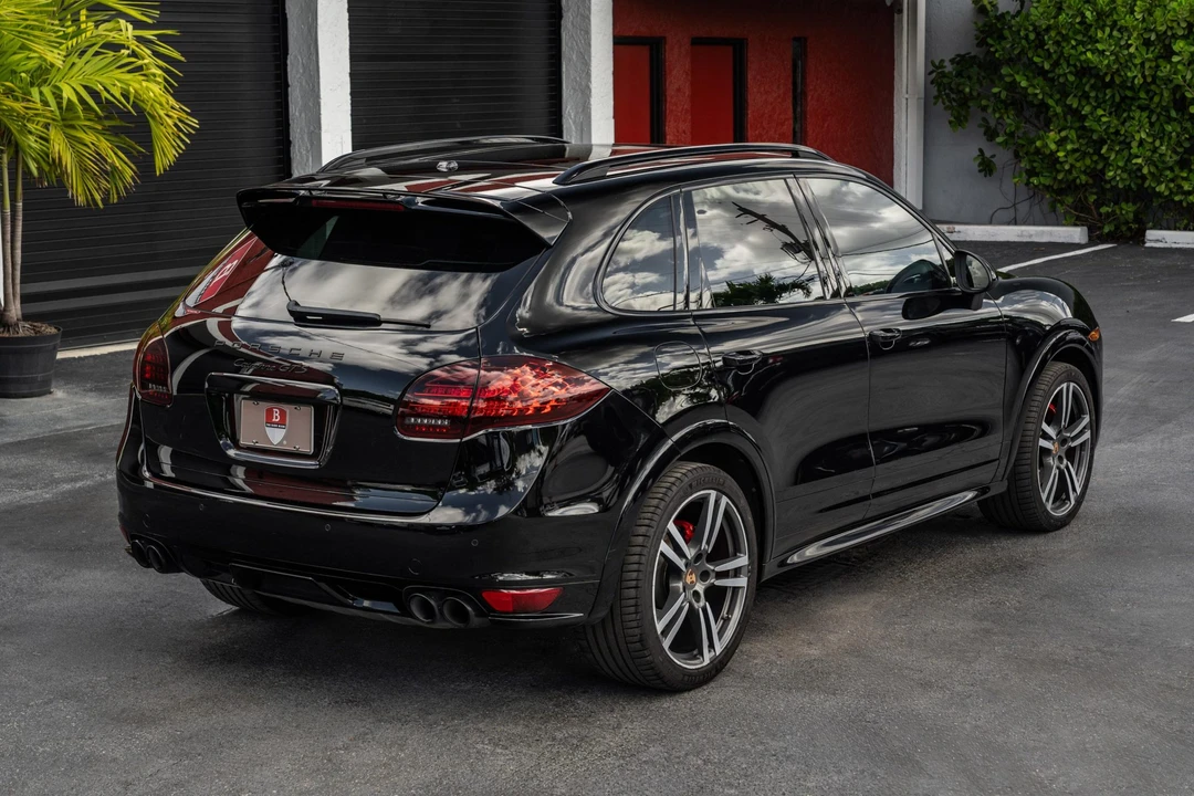 2014 Porsche 958 Cayenne GTS - Image 16 of 31