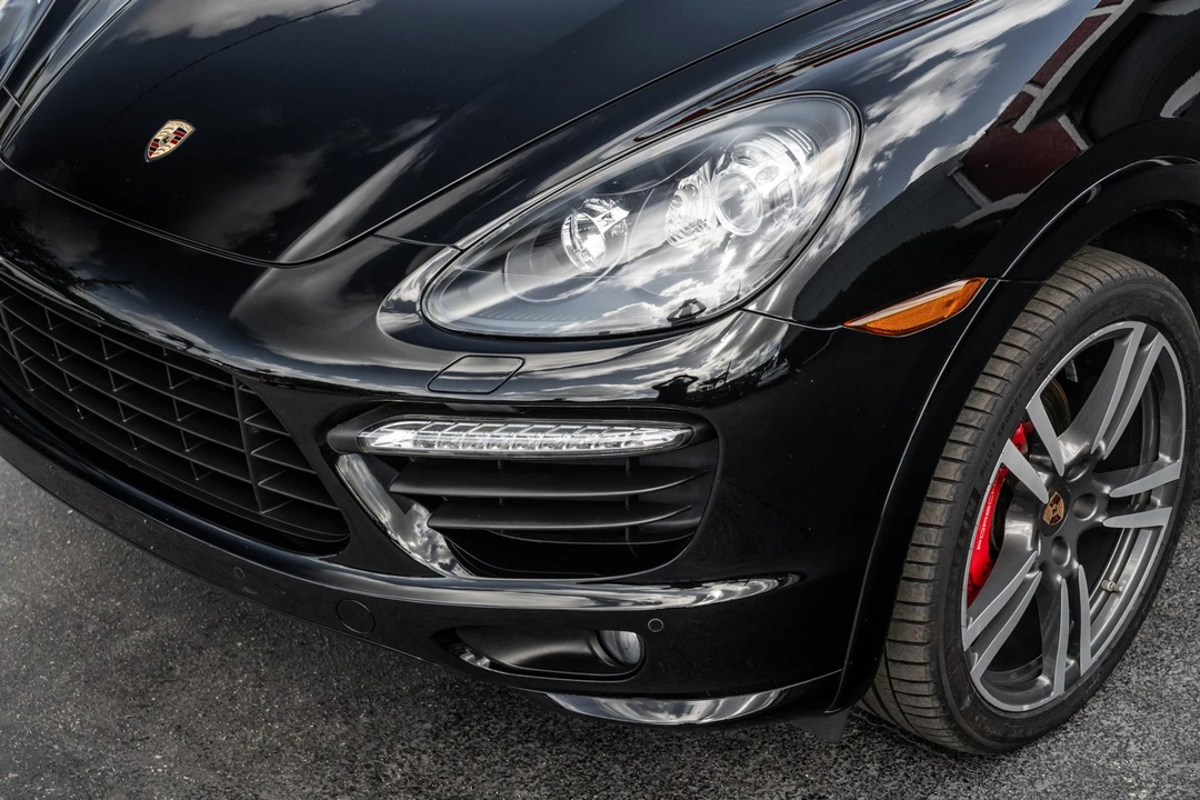 2014 Porsche 958 Cayenne GTS - Image 28 of 31