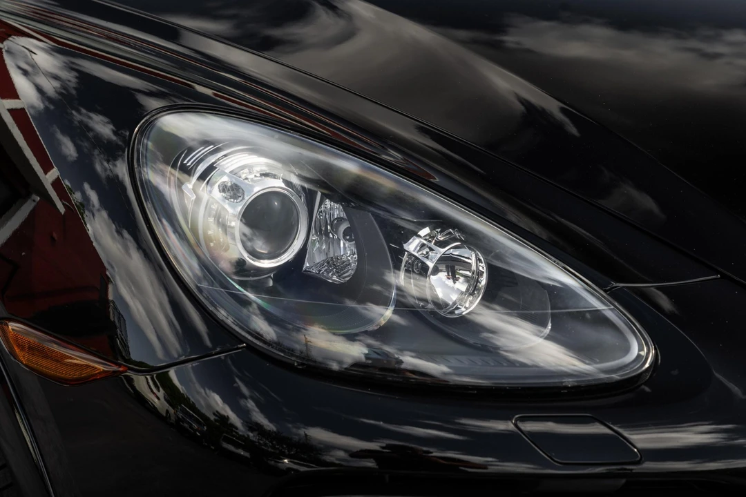 2014 Porsche 958 Cayenne GTS - Image 29 of 31