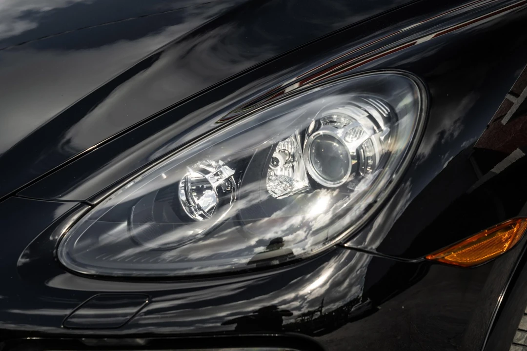 2014 Porsche 958 Cayenne GTS - Image 30 of 31
